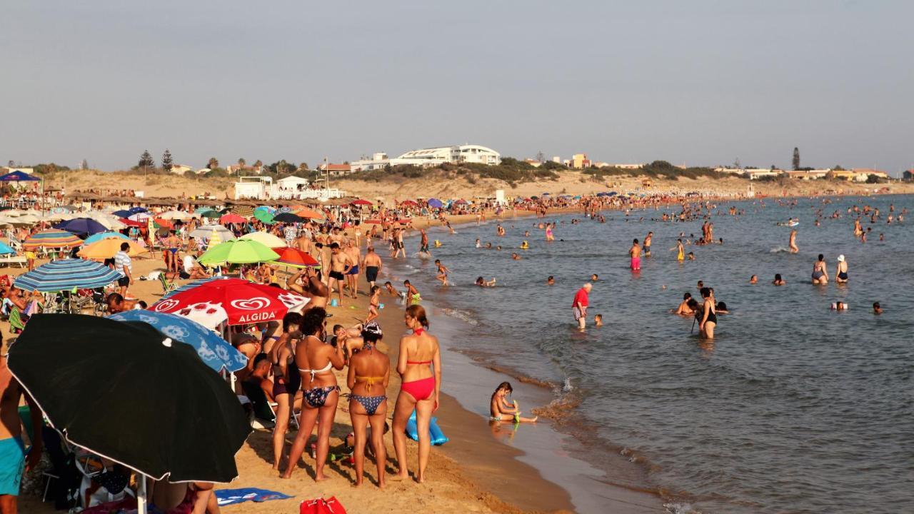 Medusa Mdna Marina di Modica Luaran gambar